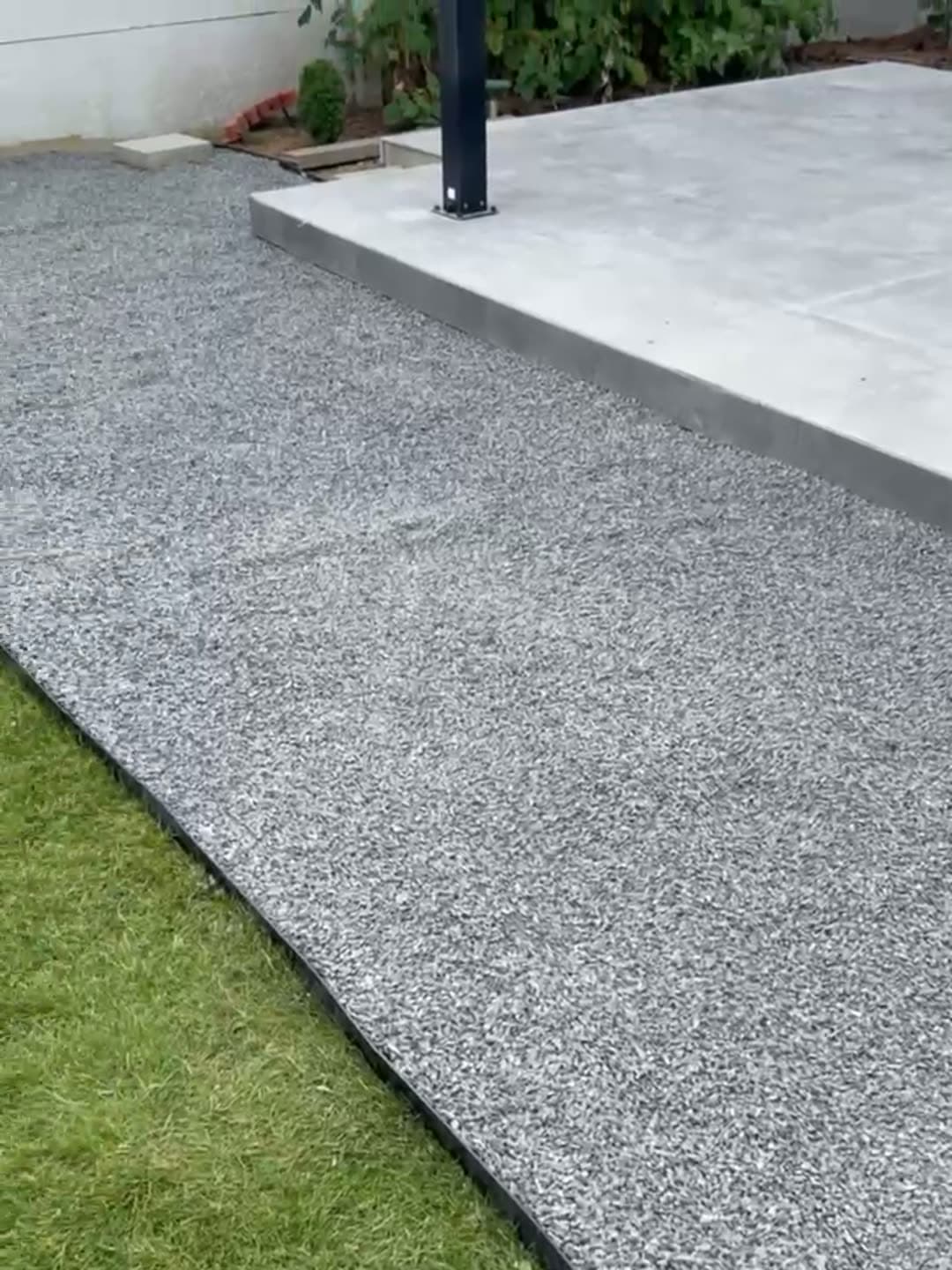A pergola környéke — szalonnasütő hely a fiával, két óra alatt — 3